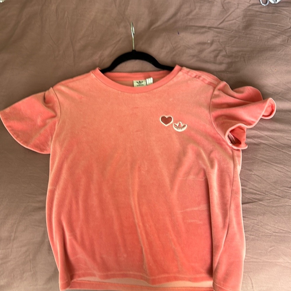 Adidas Shirt 💕